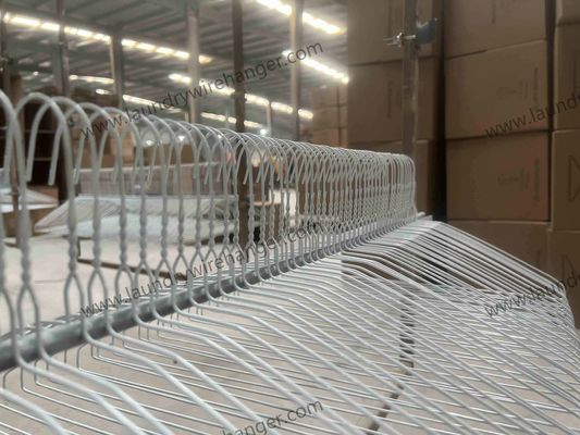 Gross Weight 13kgs Per Box Clothes Clean Hanger 14.5gauge 1.9mm Thickness Metal Clothes Clean Hanger Designed for Garment Display and Storage