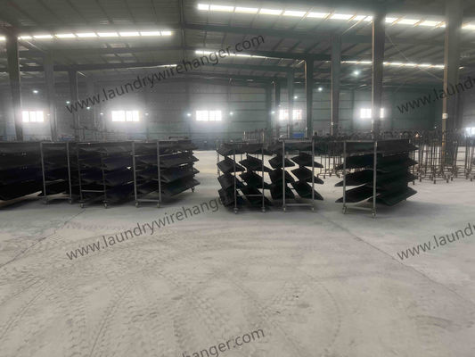 Gross Weight 13kgs Per Box Clothes Clean Hanger 14.5gauge 1.9mm Thickness Metal Clothes Clean Hanger Designed for Garment Display and Storage