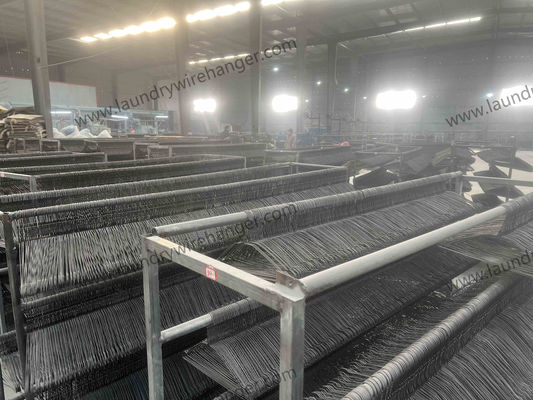 Dry Cleaner Laundry Wire Hanger Gold Color 2.5mm Diamater Metal Material