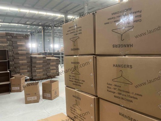 Container Loading 2500 Boxes Wire Suit Hanger Organizing Clothes White Blue Yellow Or Customized Space Saving Closet Organizer