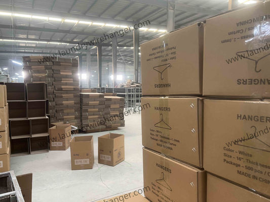 500pcs Per Carton Dry Cleaner Hanger Sturdy Plastic Hangers Supporting 5 Pounds Weight Capacity Perfect for Dry Cleaning Operations