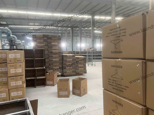 Dry Cleaner Laundry Wire Hanger Gold Color 2.5mm Diamater Metal Material