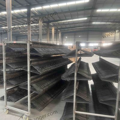 Container Loading 2500 Boxes Wired Cloth Hanger Durable Metal Wire Clothes Hanger Perfect for Garment Shops and Warehouse