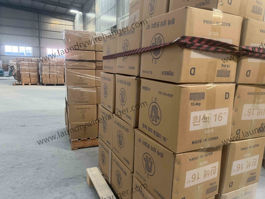 Durable Clothes Wire Hanger with Rust Resistance 38*33*21cm Carton Size