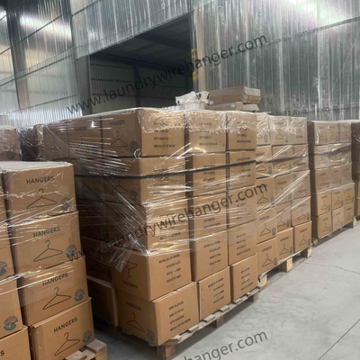 300 Boxes A Day Wired Cloth Hanger and Performance 10.5kgs Per Box Carton Weight