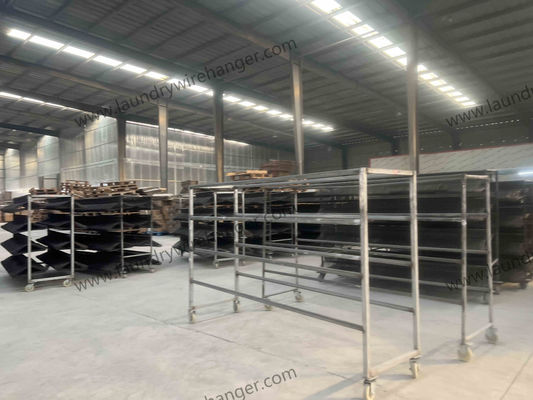 Laundry Galvanized Wire Hangers Sturdy Durable Solution Ideal For Commercial Laundry Applications