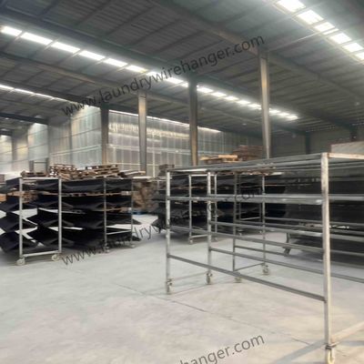 Disposable 14.5 Gauge Wire Suit Hanger For Laundry Store Heavier Clothing 