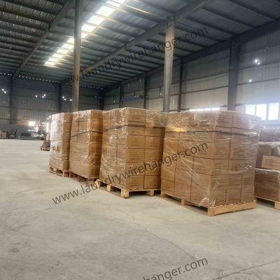 Non-slip Design Dry Cleaner Hanger with Customized Box Design and Gross Weight of 13kgs Per Box
