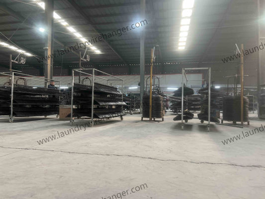 Suitable For All Types Of Clothing White Wire Hangers 16inch 40cm Hanging Clothes Accessories For Retail Clothing Stores