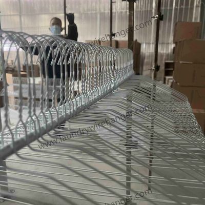Powder Coated Steel Wire Hangers 16 Inch Size 13.5 Gauge Diameter Durable
