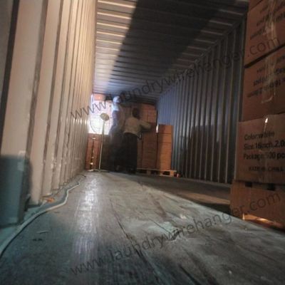 Smooth Surface Wire Shirt Hangers 16 Inch Size 14.5 Gauge Dia Dry Cleaner Use