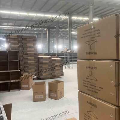 Low Carbon Steel Powder Coating Laundry Wire Hanger Rust Resistant 2 Weeks Production Time Designed for Commercial Laundry