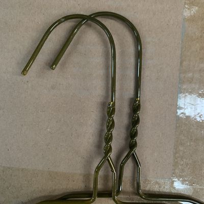 Diameter 1.9mm 14.5gauge White Wire Hangers 14kgs Load Capacity Suitable For All Types Of Clothing Designed For Hanging