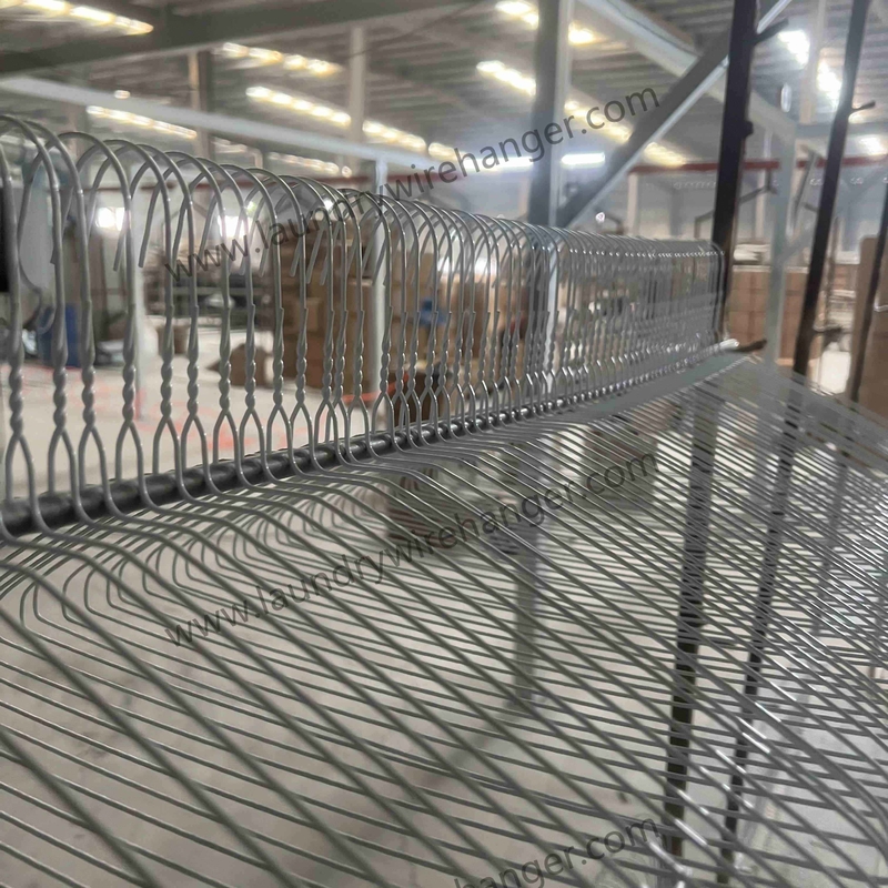 16inch Wire Suit Hanger for Container Loading of 2500 Boxes and Daily Production of 300 Boxes