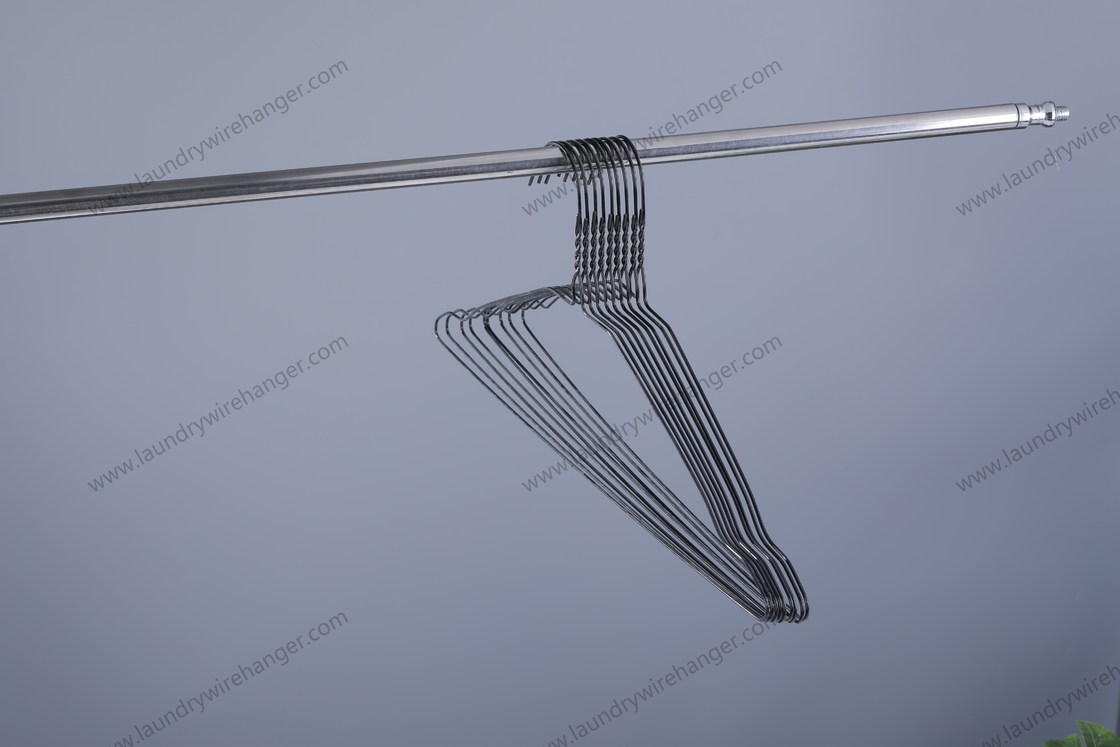 Laundry Galvanized Wire Hangers Sturdy Durable Solution Ideal For Commercial Laundry Applications