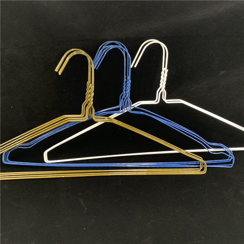 2.1mm Laundry Room Clothes Hanger , Notched Painting Steel Coated Wire Hangers