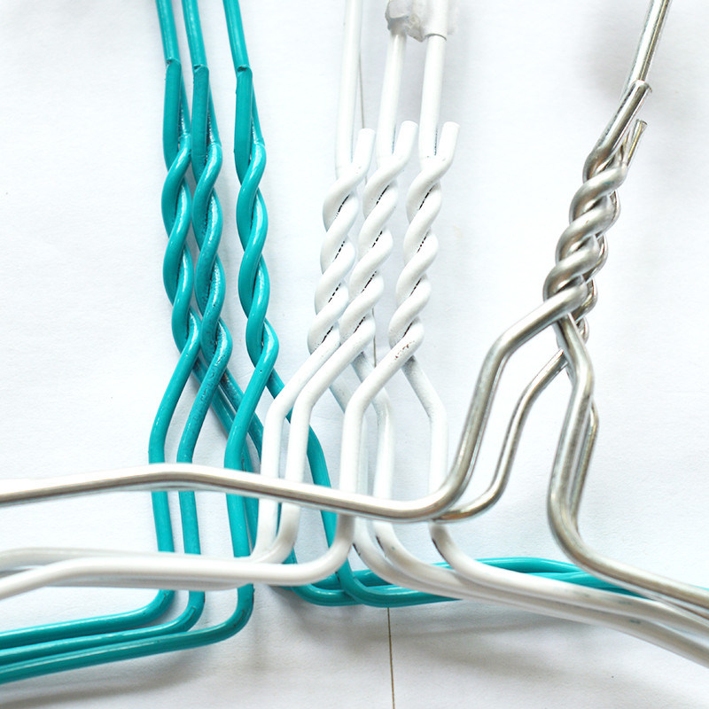 40cm Hanger Height Wire Laundry Hanger Robust 2.2 Mm Wire Diameter Designed for Professional Clothes Drying Solutions